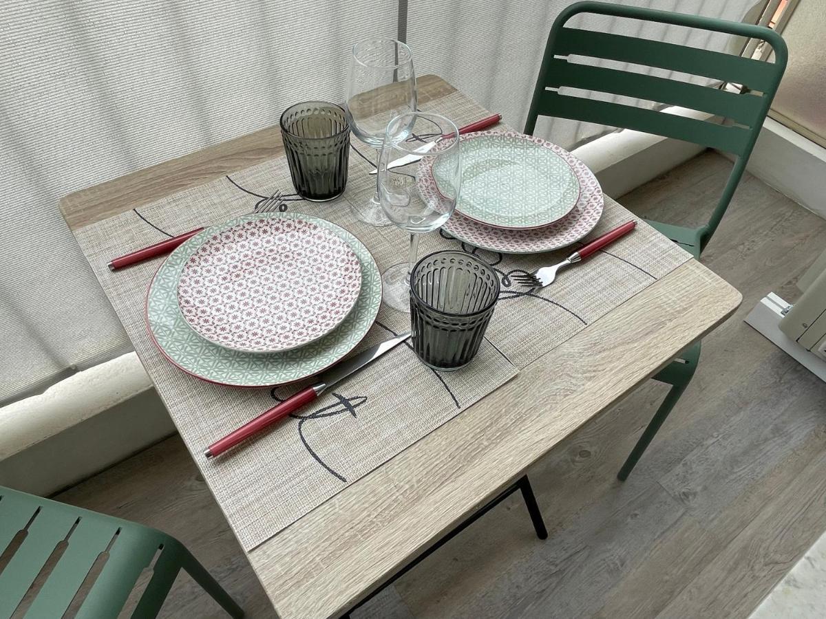 La Room: Seaside Apartment + Terrace + Parking Menton Eksteriør bilde